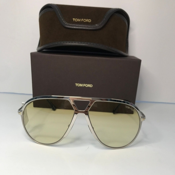 TOM FORD XAVIER TF1060 30F - AS SEEN ON KHLOE KARDASHIAN & TAMARA KALINIC - Picture 6 of 14